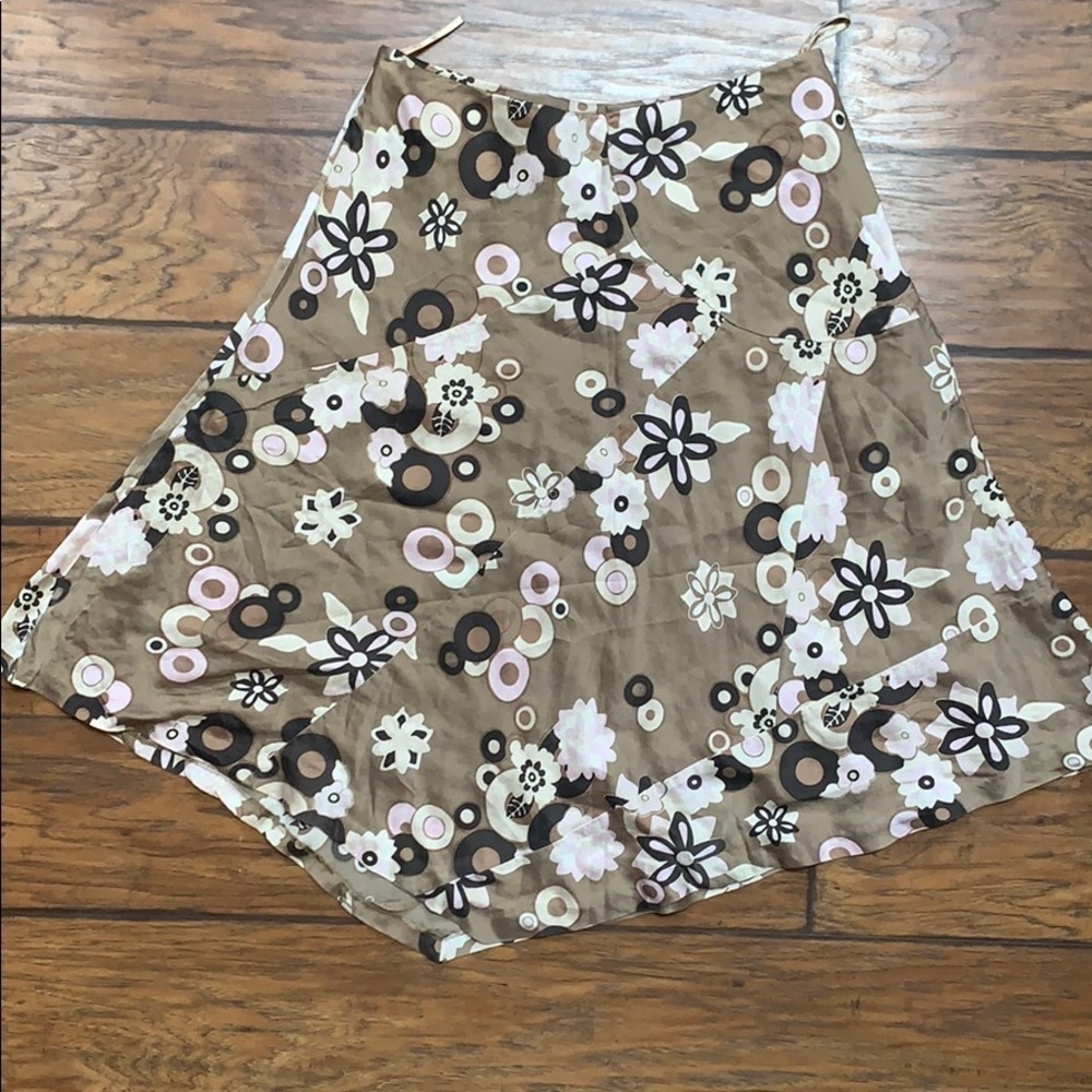 Banana Republic Asymmetrical 100% Silk Vintage Skirt- Size 8 Vintage Y2K 90s - Picture 4 of 6